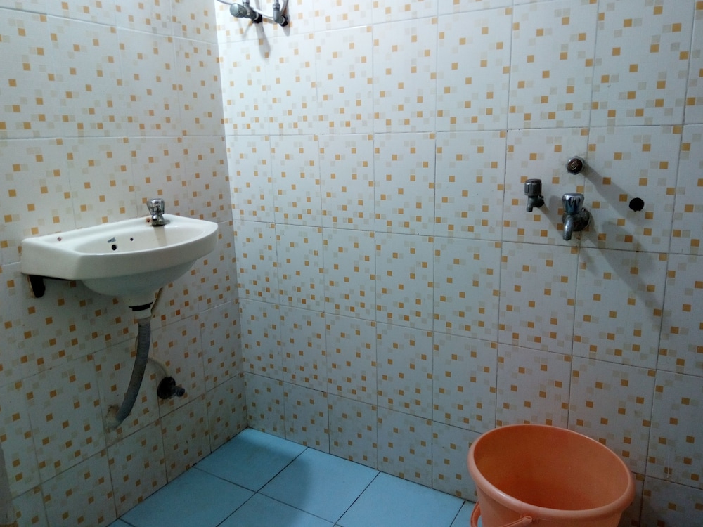 Hotel Sai Samrat Inn 30/32