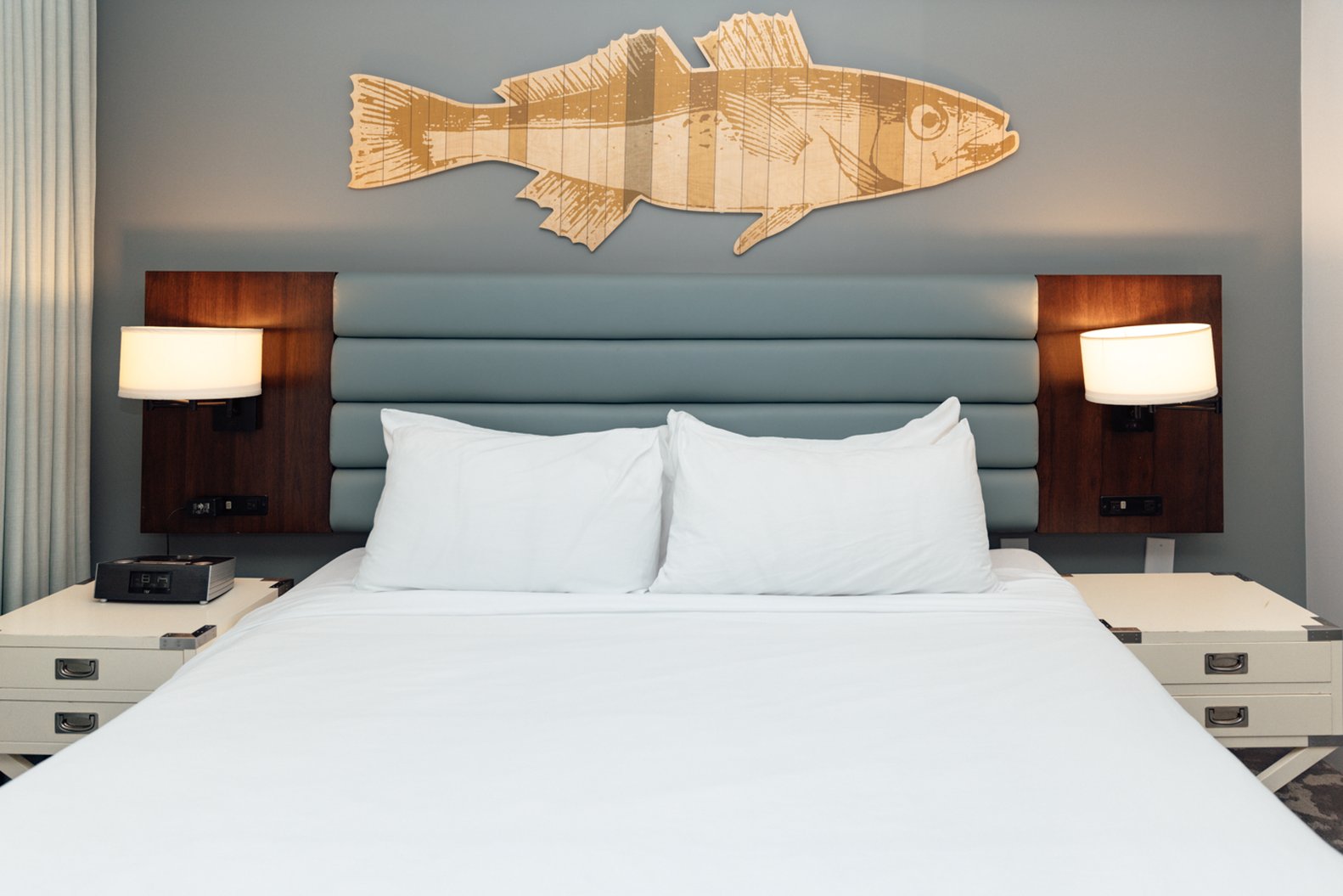 Lakehouse Hotel and Resort 56/100