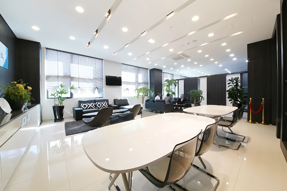 Hotel Lart Gimpo 24/78