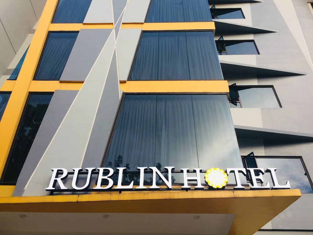 Rublin Hotel 4/50