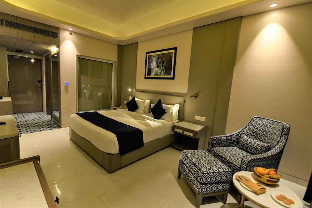 Stardom Hotels & Resort 24/48