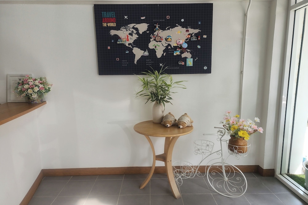 Ease Hostel 4/34