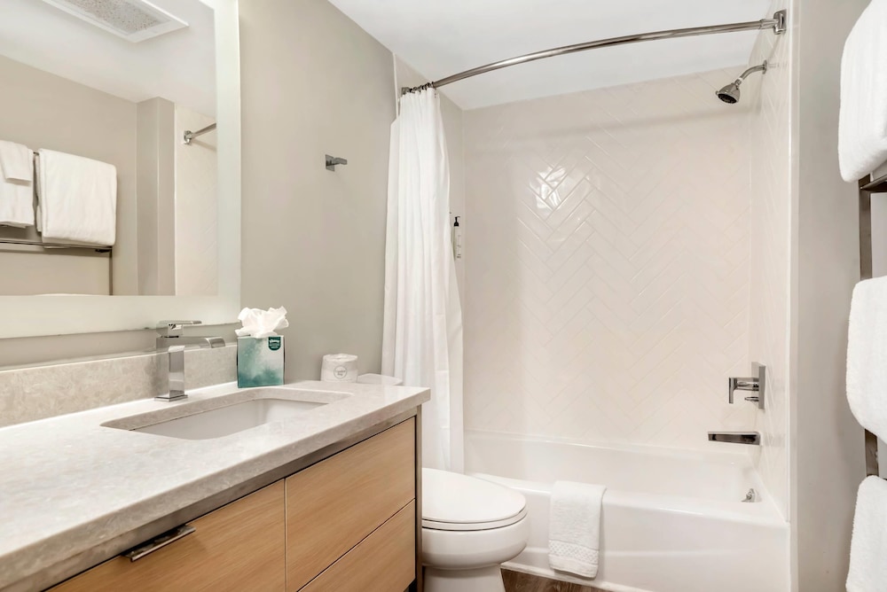 MainStay Suites Tallahassee 46/47