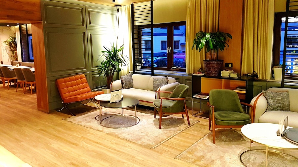 St. Joseph Hotel 59/80