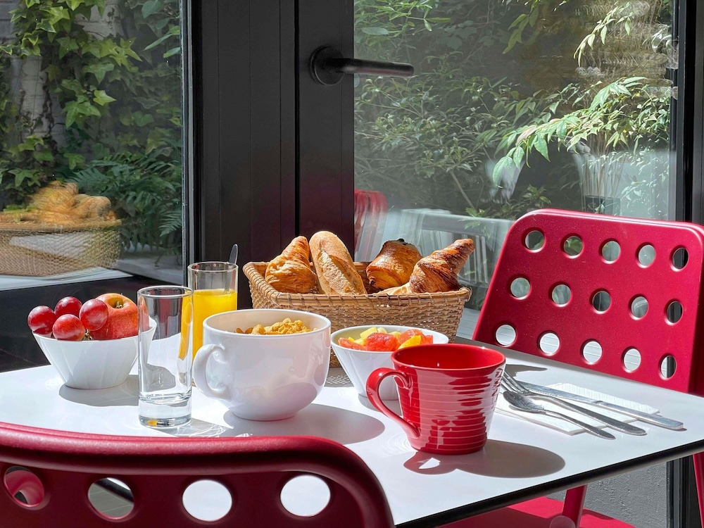 Ibis Styles Paris La Defense Courbevoie 55/62