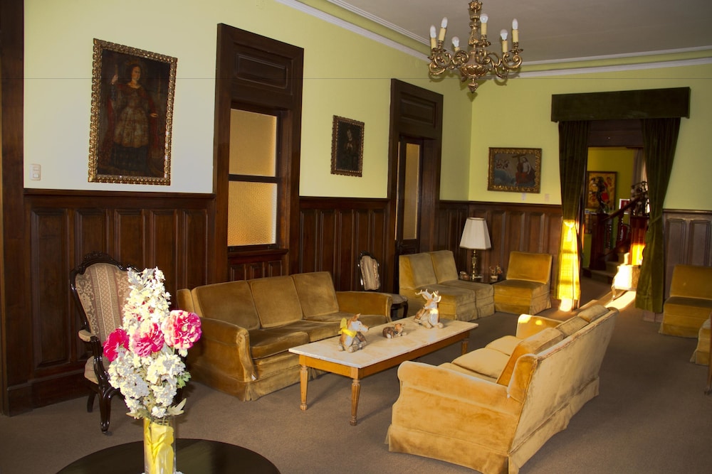 Las Mercedes Hostal Residencial 44/68