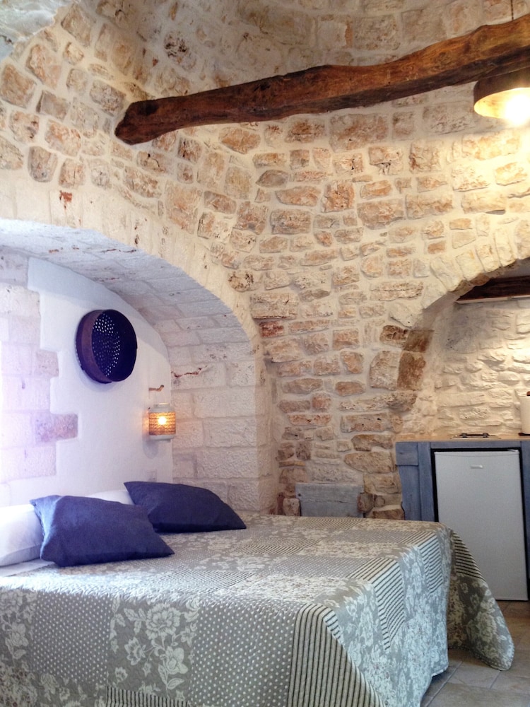 Trulli Holiday Albergo Diffuso 8/64