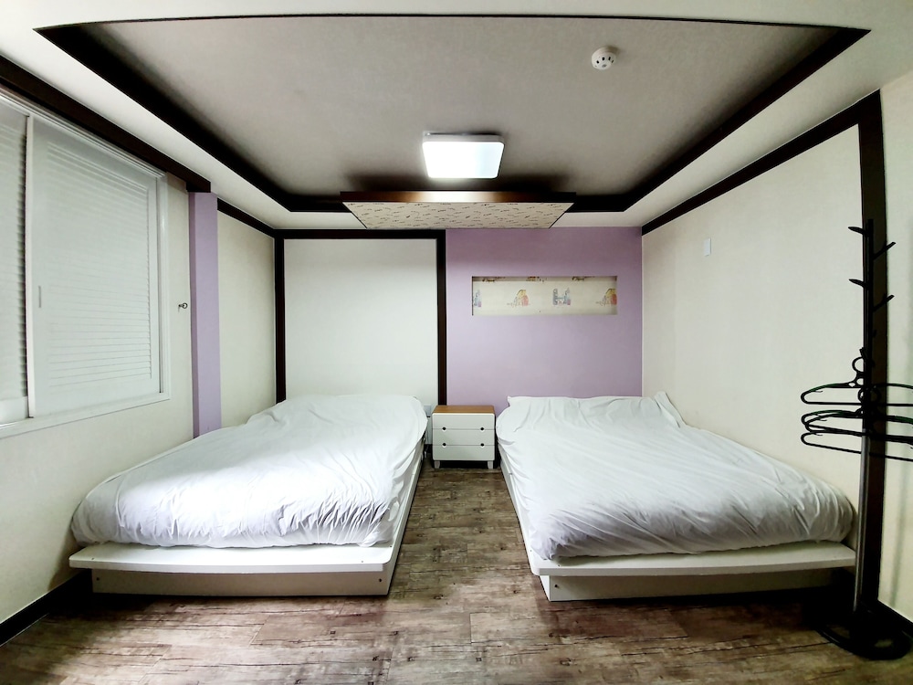 Kimchee Busan Downtown Guesthouse 9/51