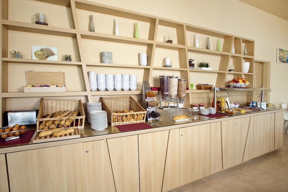restaurant-cafeteria