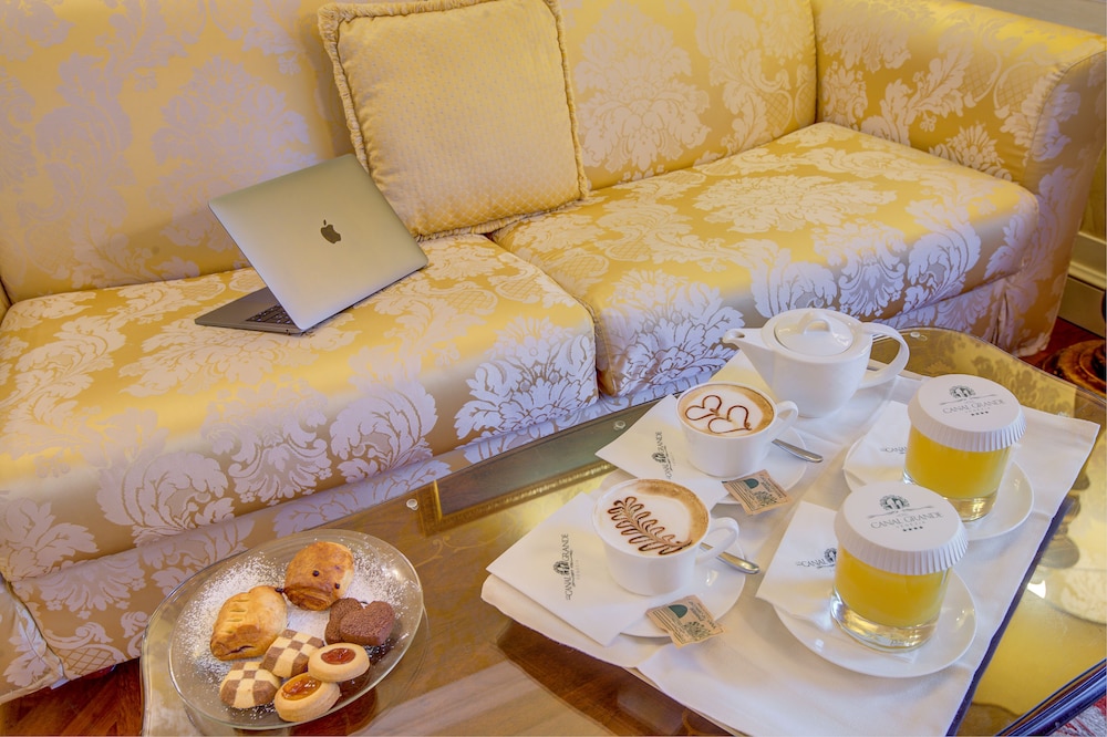 Canal Grande Hotel 34/36