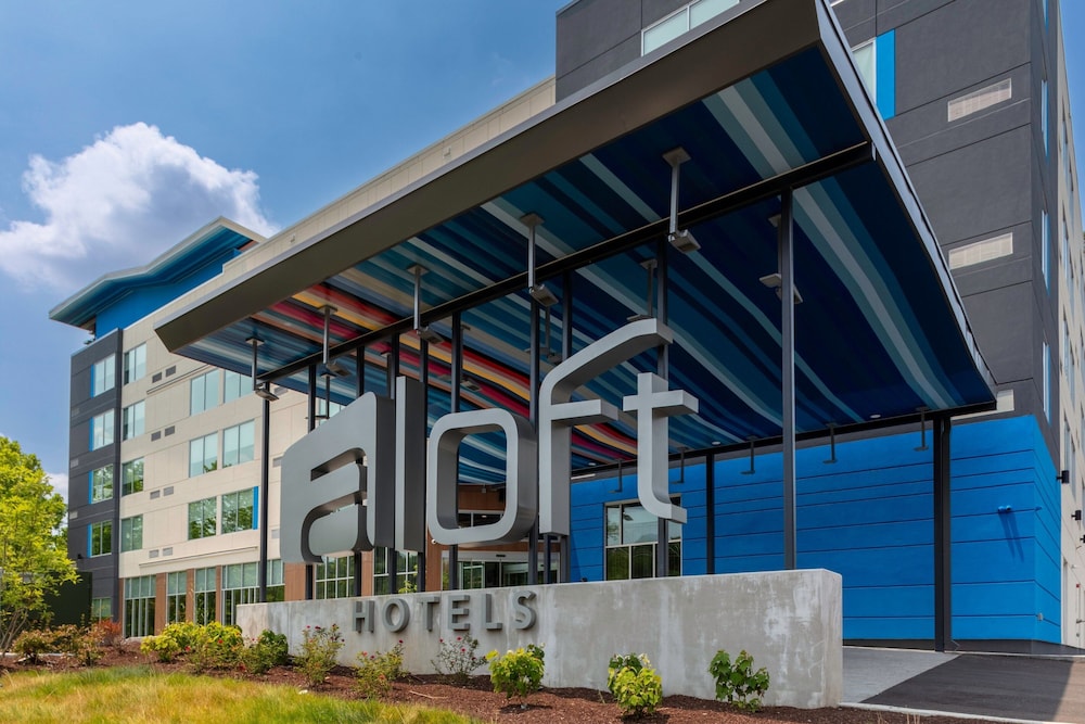 Aloft Nashville Airport 1/33