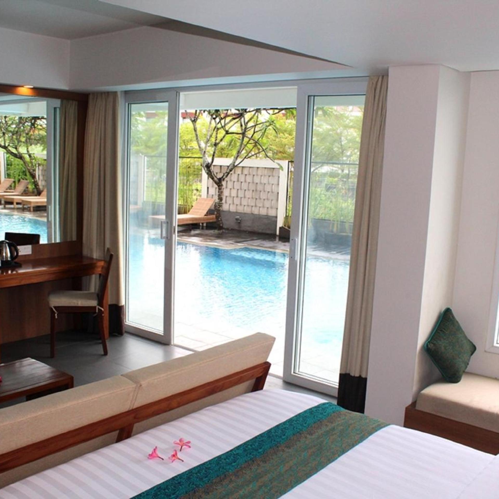 Junior Suite, Pool Access، Paragon Hotel Seminyak 4/8