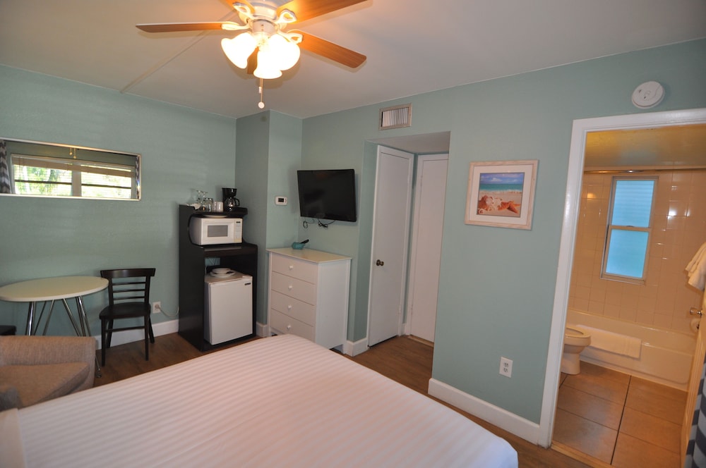 Lido Islander Inn And Suites 17/56