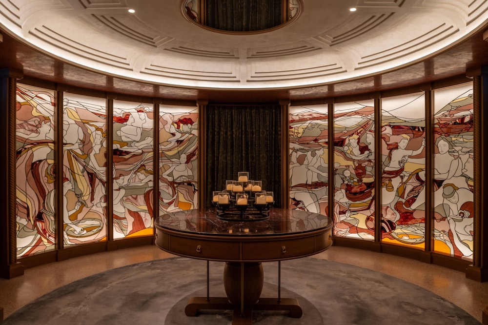 Mondrian Hong Kong 34/48