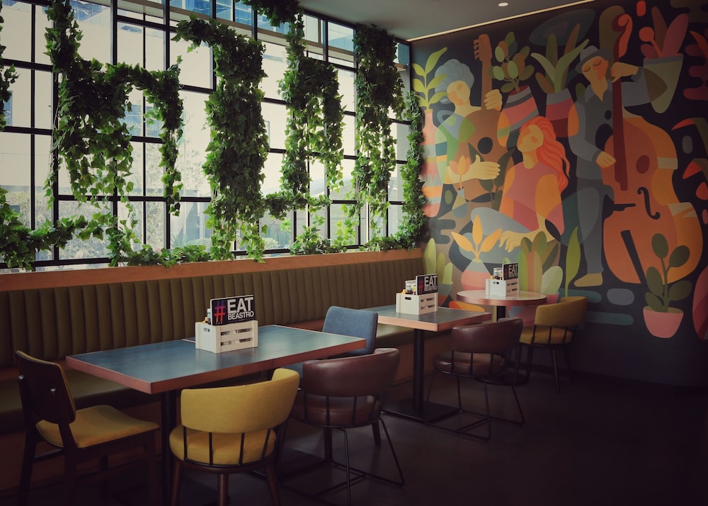 restaurant cafeteria