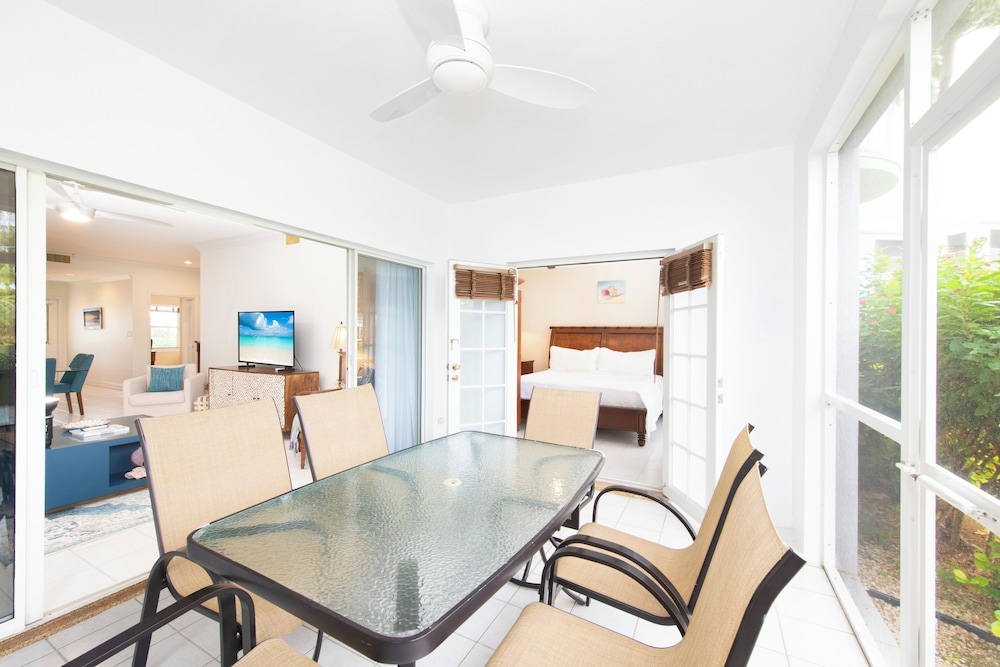 Grandview Condominiums 36/79