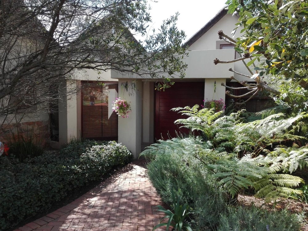 Paradise Cove Country House 35/47