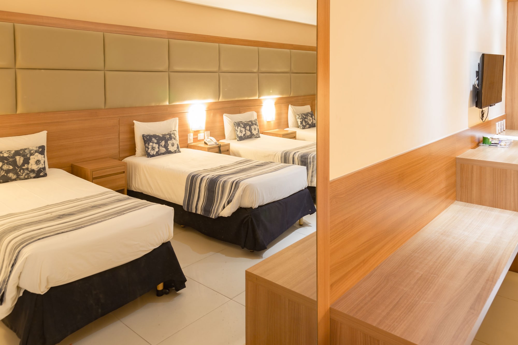 STANDARD, MULTIPLE BEDS