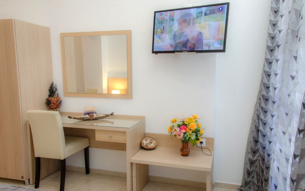 Polykratis Rooms 43/64