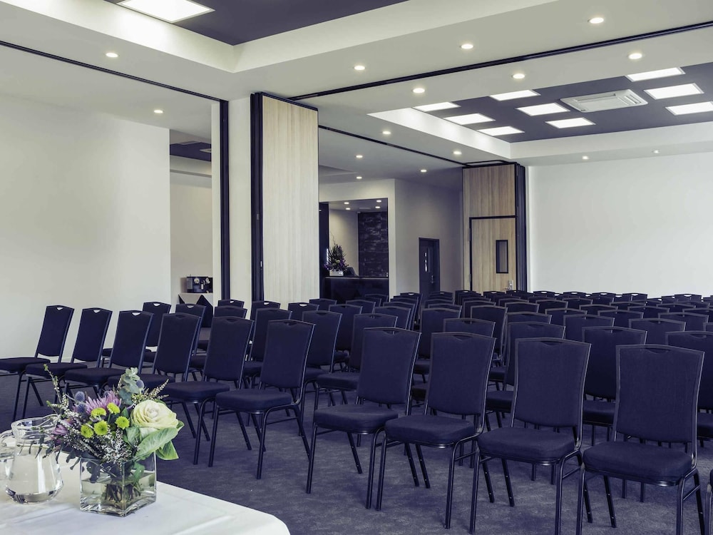 Mercure Newcastle Airport 42/50