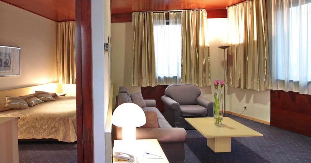 Hotel Slavija Garni(formerly Slavija Lux/Slavija III) 30/45