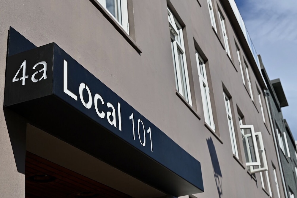 Local 101 (ex Metropolitan) 2/50
