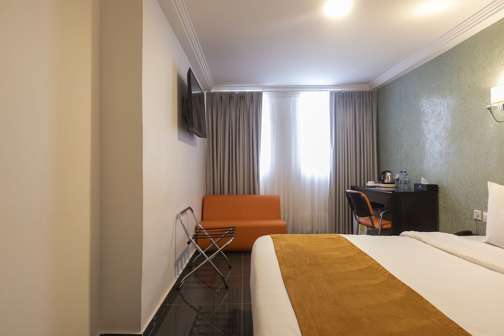 Airport View Hotel 27/40