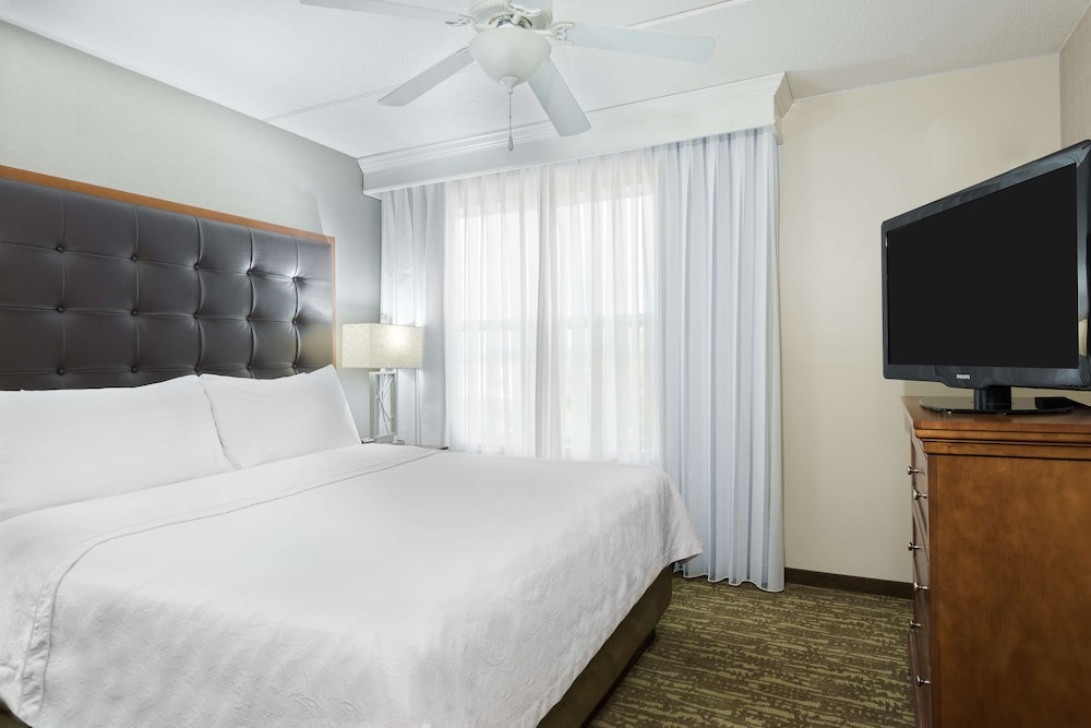 Homewood Suites by Hilton Holyoke-Springfield/North, MA 20/77