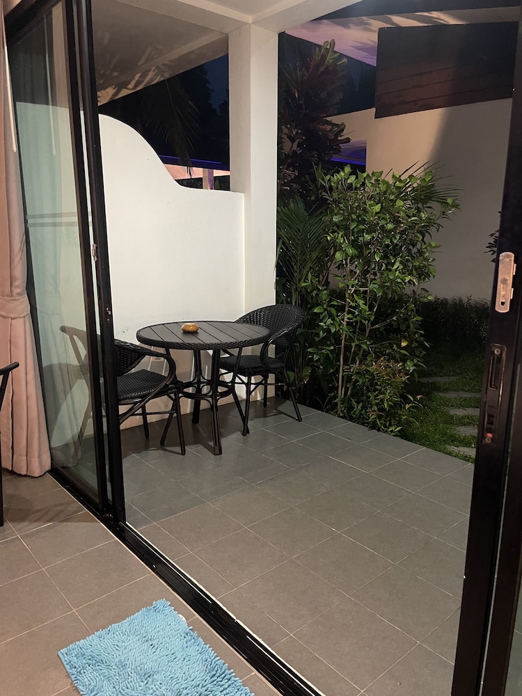 Lotus Bleu Resort & Restaurant 37/61