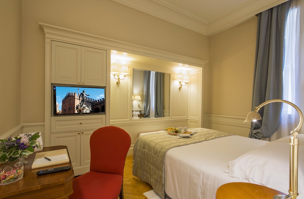Hotel Corona d Oro 1890 13/43