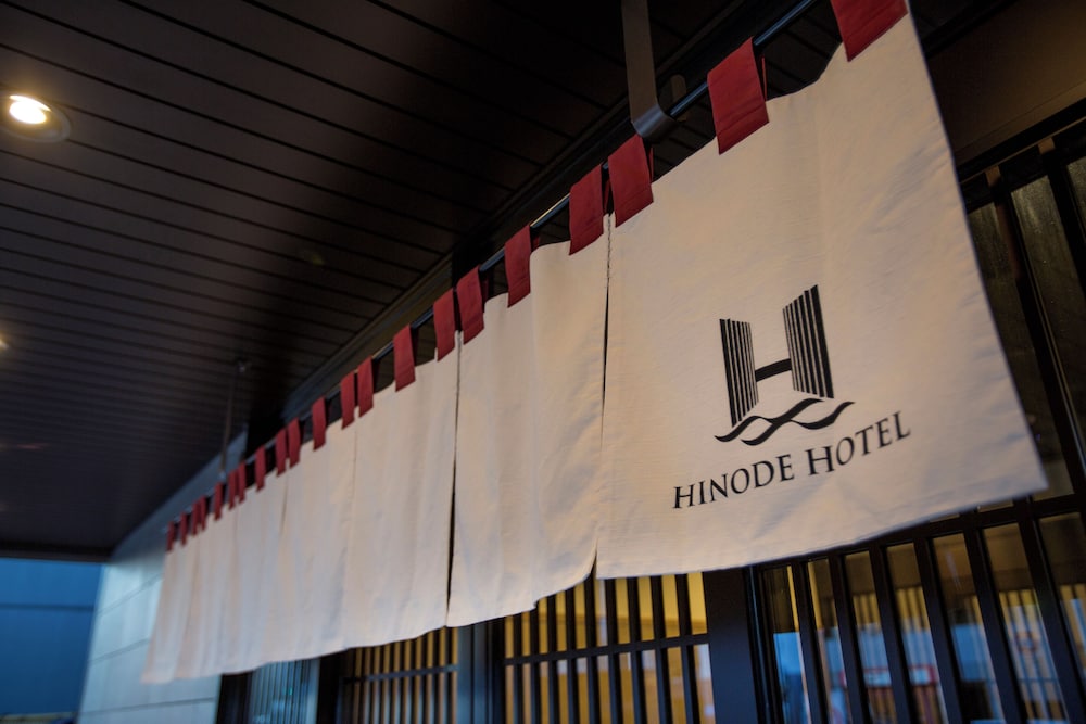 Osaka Hinode Hotel 8/72