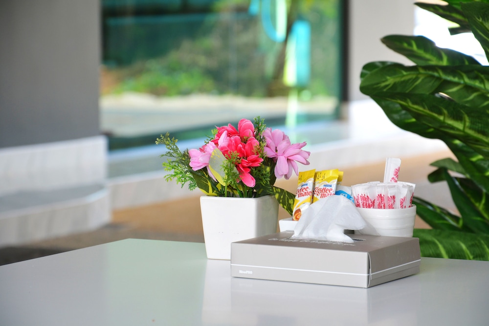 The Smart Hotel Hatyai 40/67