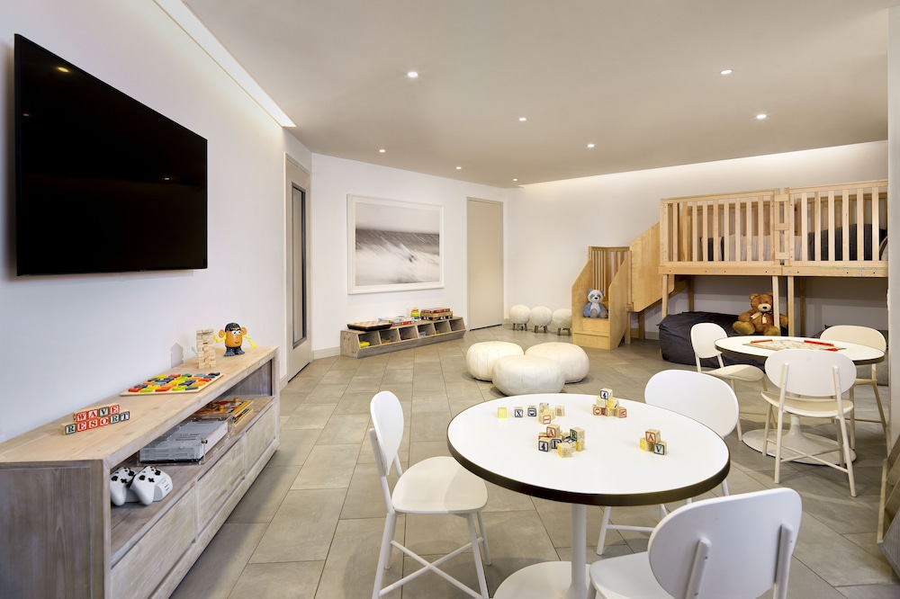 Wave Resort 36/41