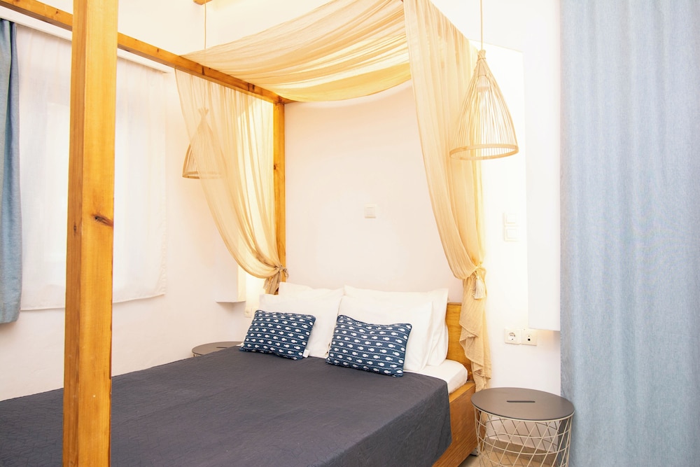Deluxe, Apartment, Queen Bed, Sofa
