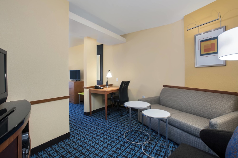 Fairfield Inn Suites By Marriott Lakeland Plant City 31/48