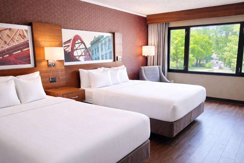 Upgrade, 2 Queen Beds