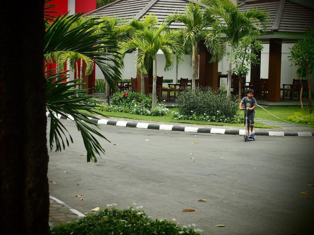 The Victoria Hotel Yogyakarta 8/62