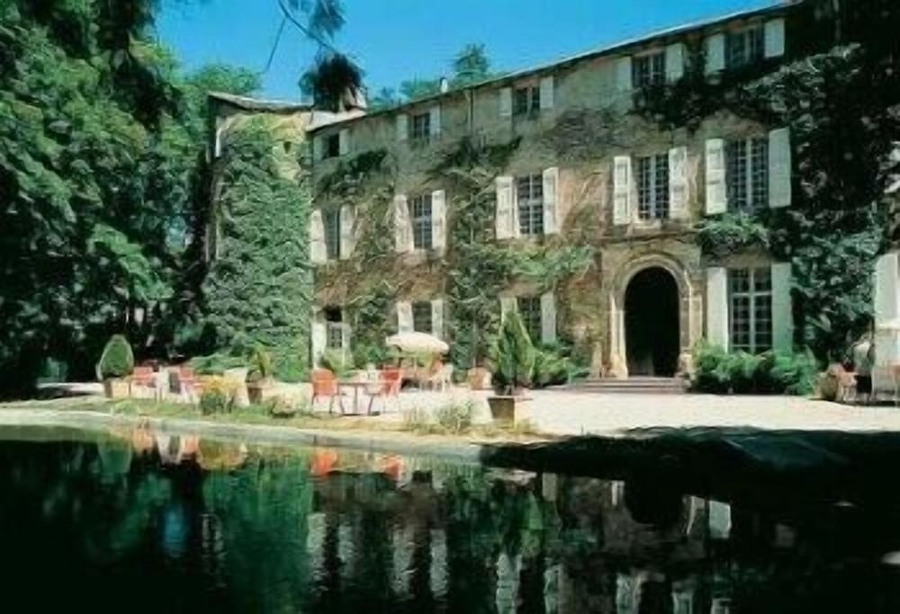 CHATEAU D AYRES 64/72