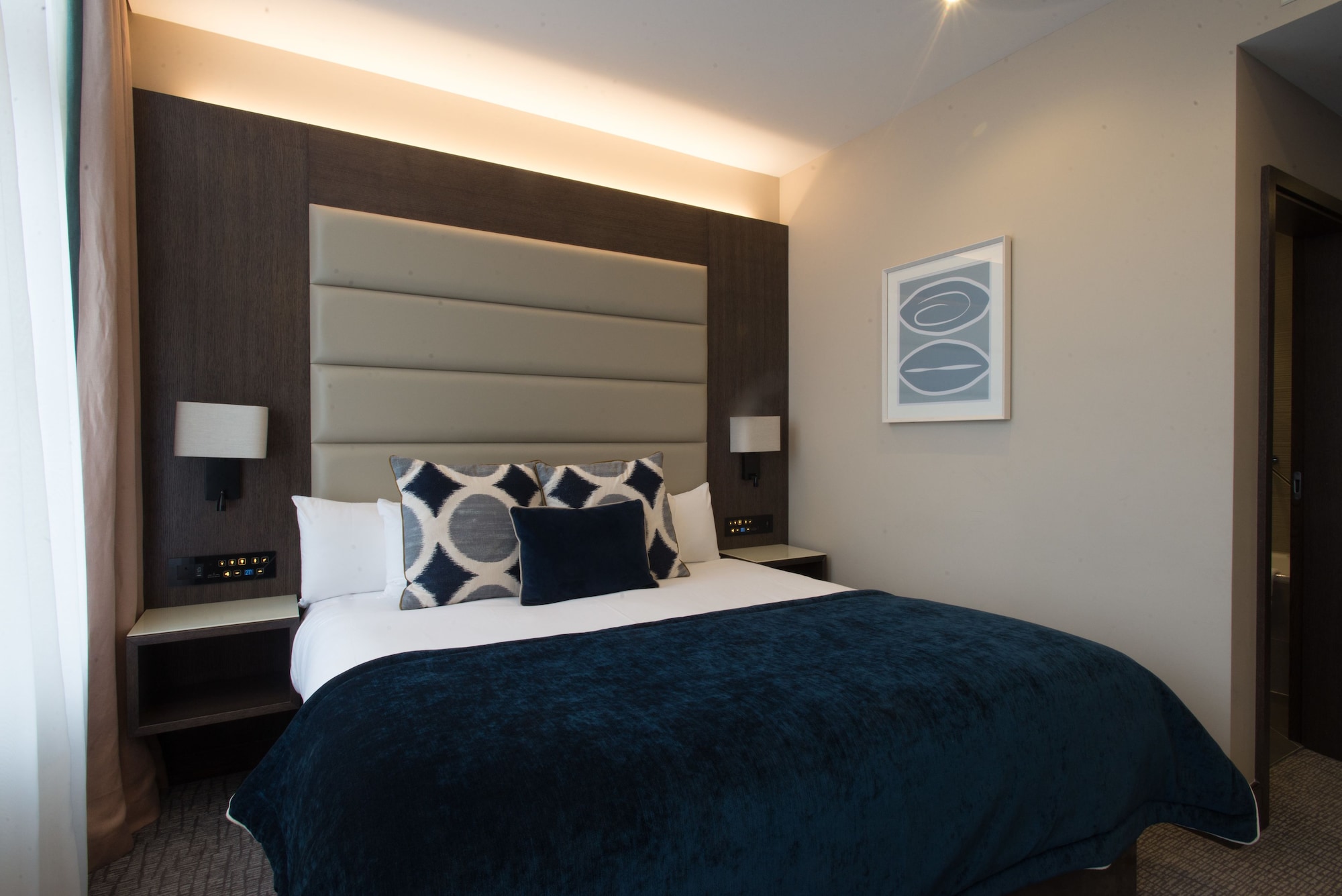 SUPERIOR, DOUBLE BED