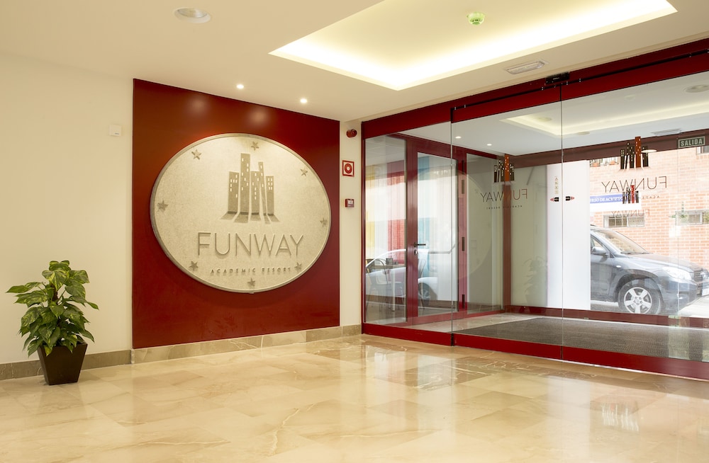 Funway Academic Resort - Adults Only 10/46