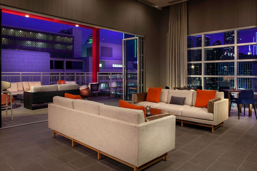 Courtyard By Marriott Dallas Downtown Reunion District 12/45