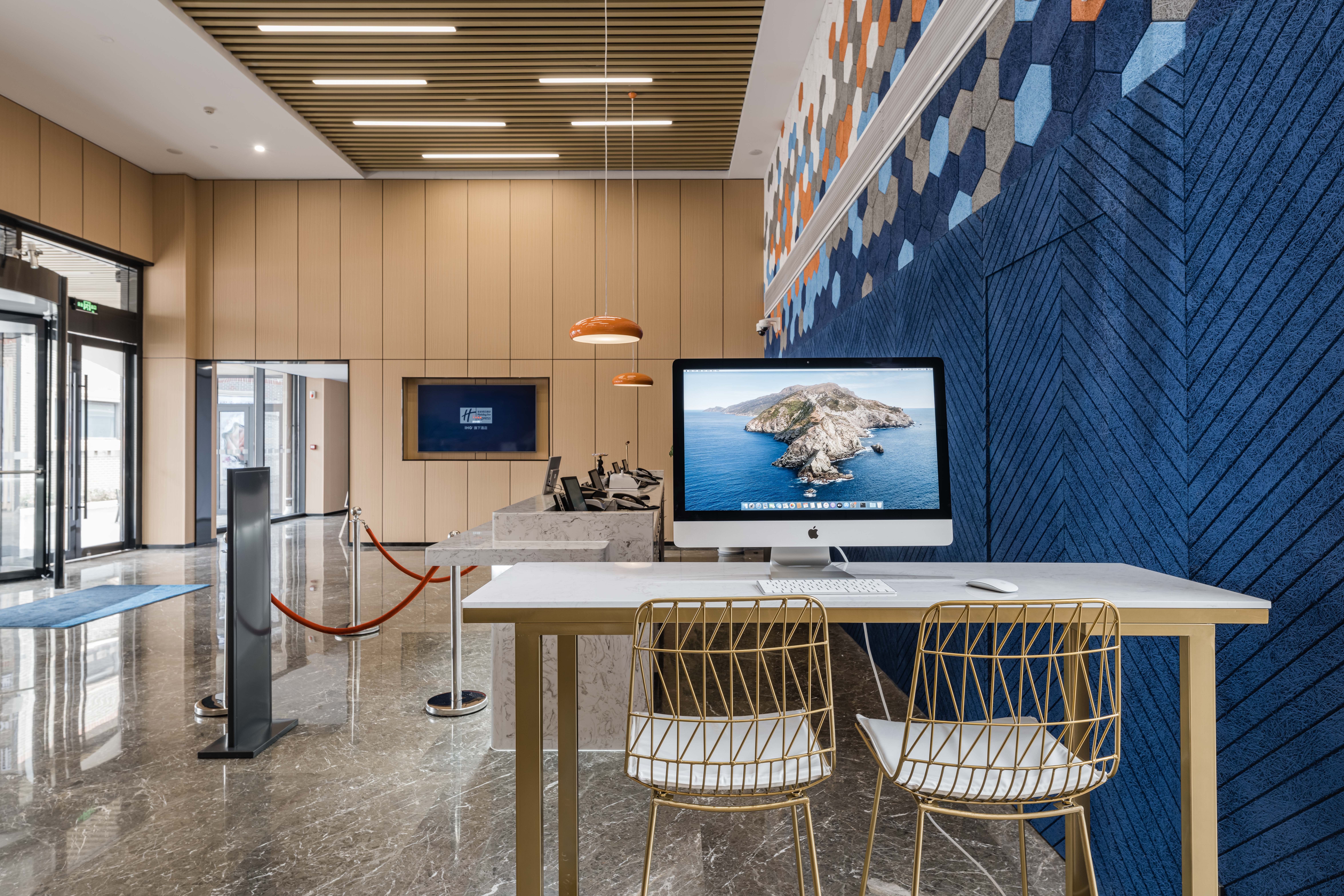 Holiday Inn Express Shanghai Pudong Chuansha 64/69