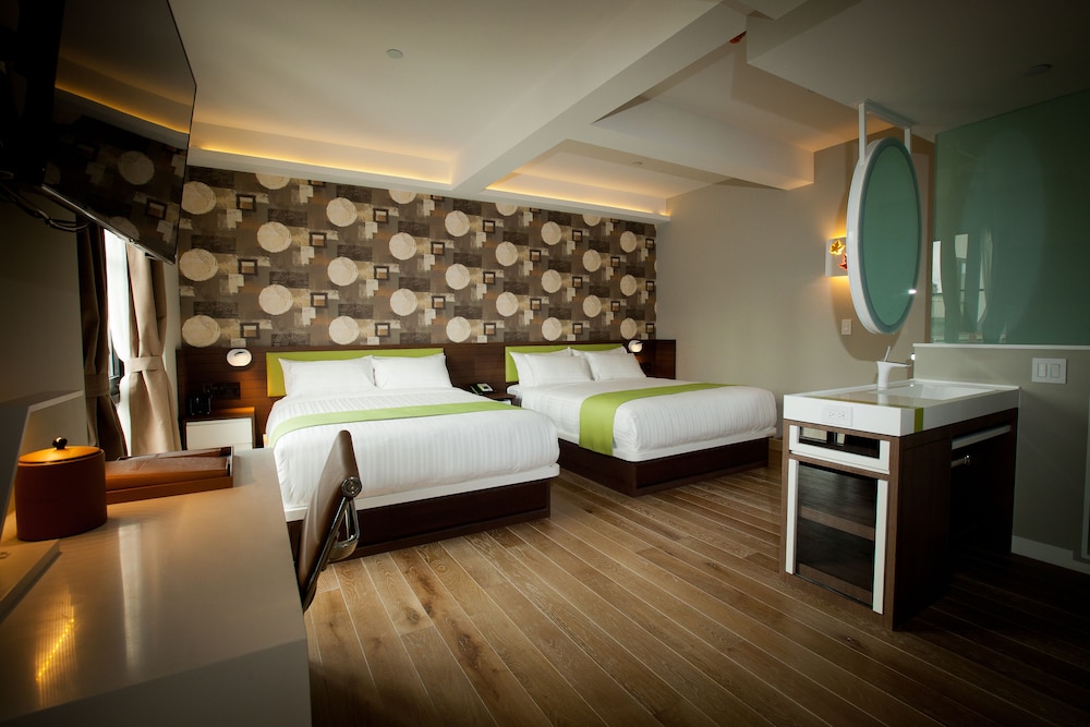 NobleDen Hotel 18/57