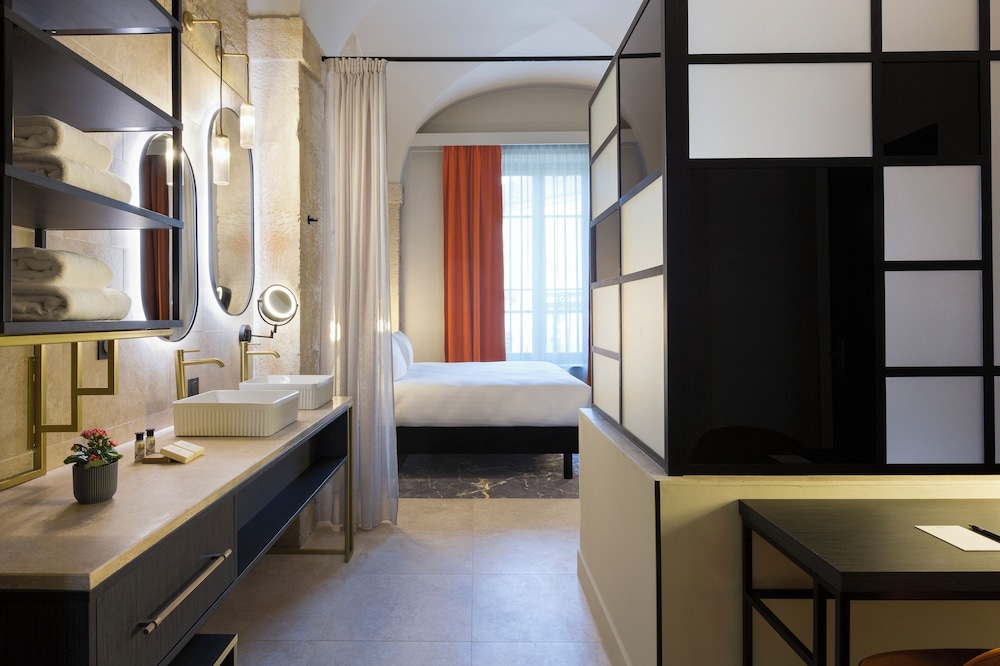 SOWELL Grand Hotel Dieu 38/38