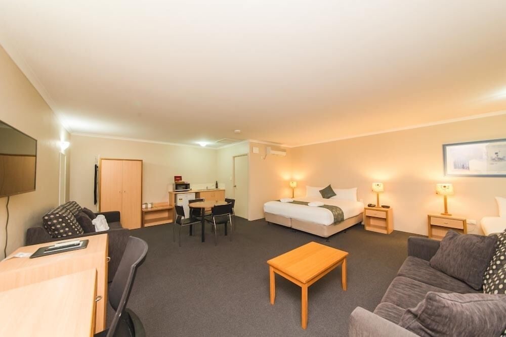 Harbour Sails Motor Inn 15/23
