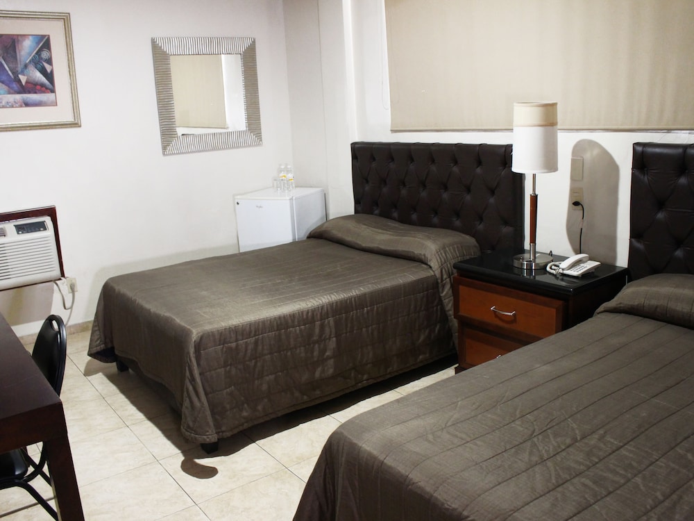 Hotel America Centro 20/67
