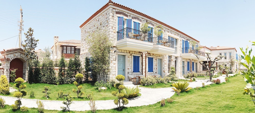 Igdeli Han Suit Otel Alacati 3/50