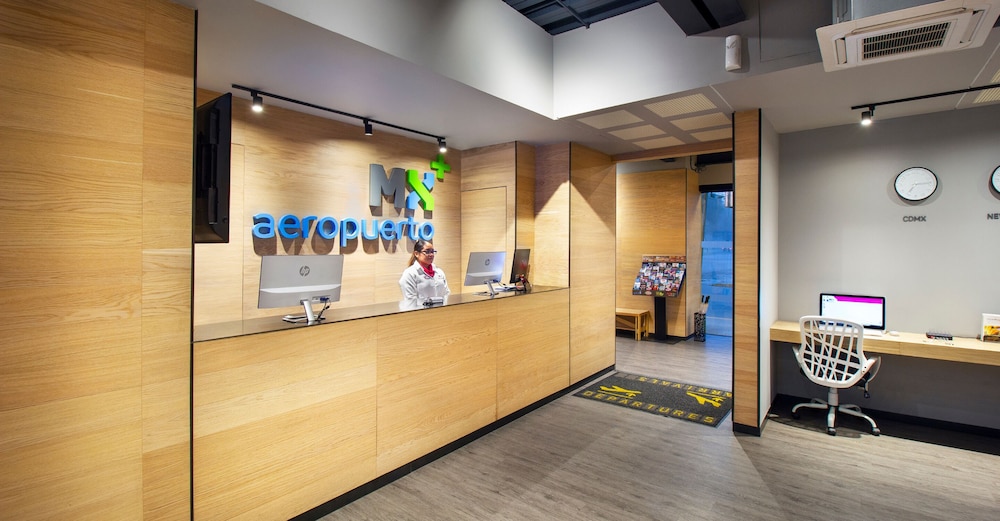 Hotel MX aeropuerto CDMX, Trademark Collection by Wyndham 10/50