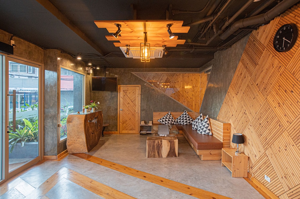 Ecoloft Hotel 36/51
