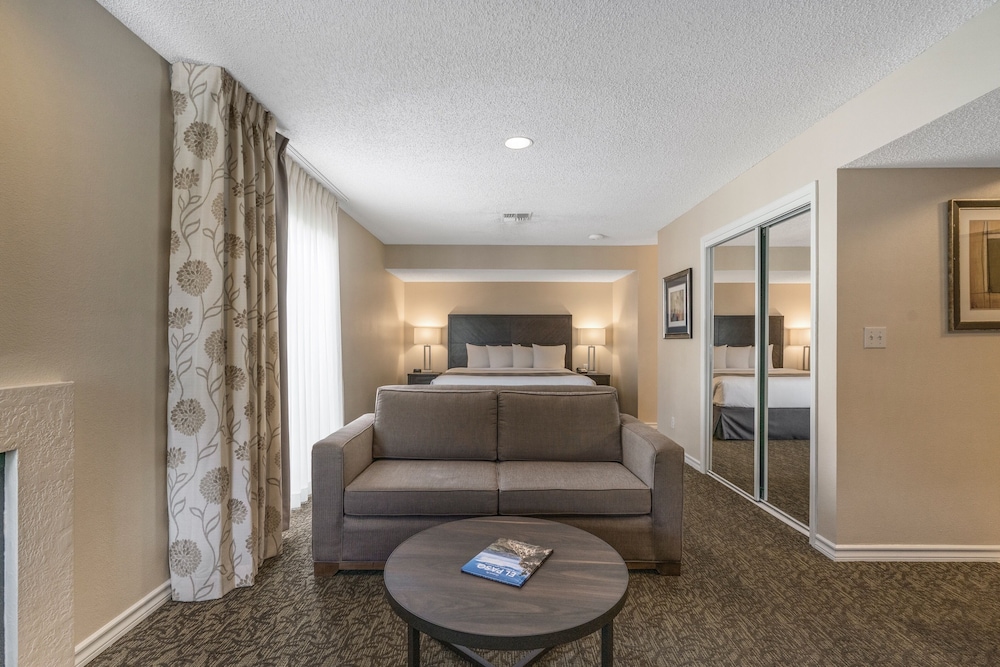 Chase Suite Hotel El Paso 33/59
